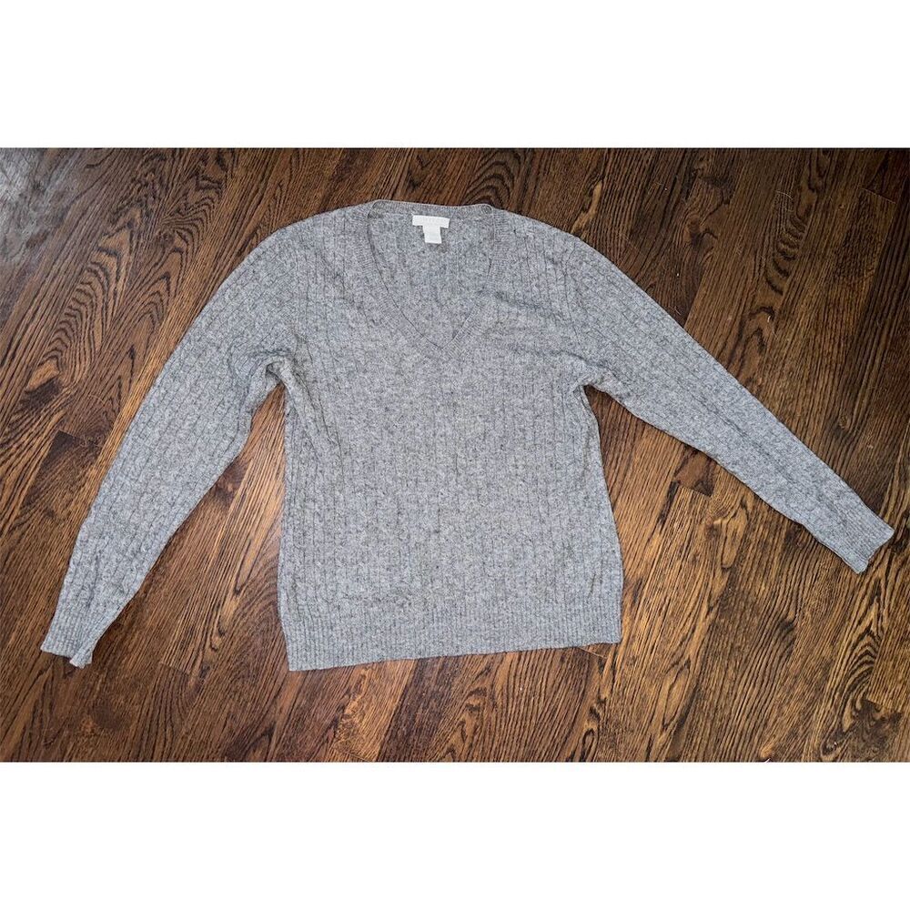Tweeds Women's Gray V-Neck 2-Ply Cashmere Sweater Size M‎ Long Sleeve Pullover